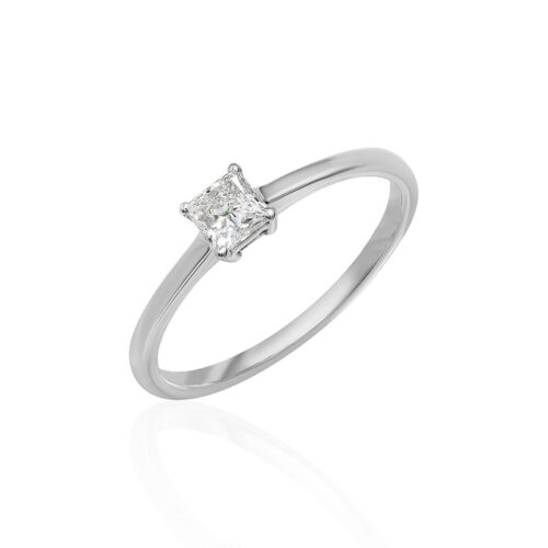 0.30 Carat Princess cut diamond solitaire engagement ring