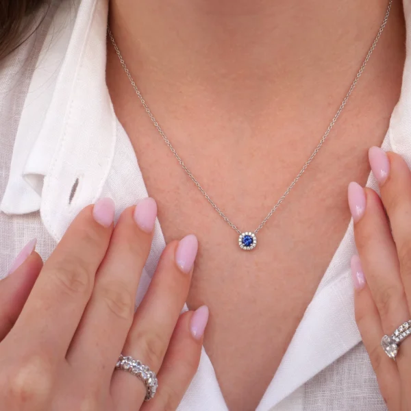 18k White Gold Round Blue Sapphire Halo Necklace
