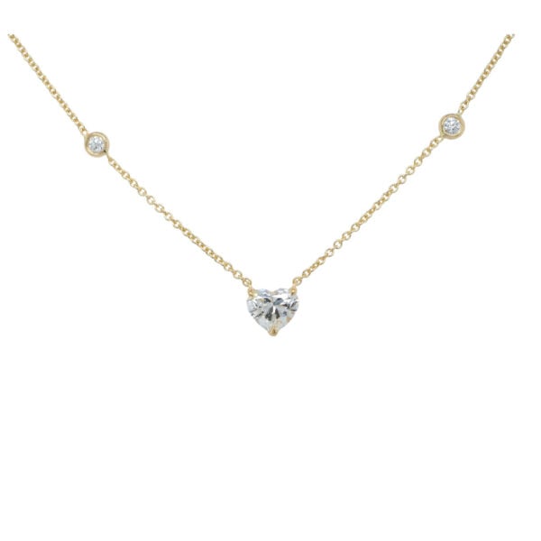 Heart-cut diamond necklace in 18K yellow gold with GIA certified center stone