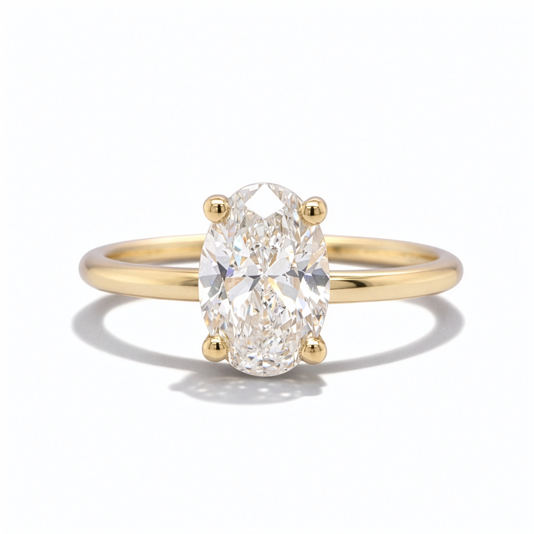Anello Con Diamante Ovale 1.50 Ct In Oro Giallo 18K | Certificato Gia 3 - Orogem Jewelers Vista Centrale Ravvicinata Di Anello Con Diamante Ovale 1,50 Ct Certificato Gia In Oro Giallo 18K Lucidato