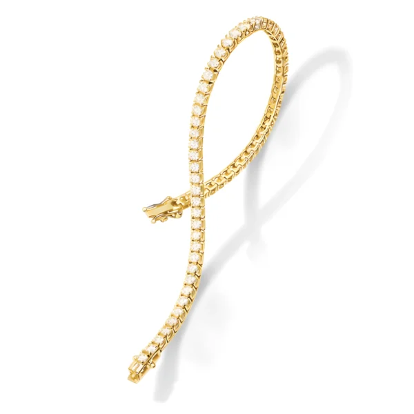 Bracelet tennis diamants or jaune en or jaune 18 carats avec 3,33 ct de diamants naturels dans une ligne fine et polie.