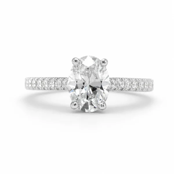 Elegant 18K White Gold Ring with 1.00 ct