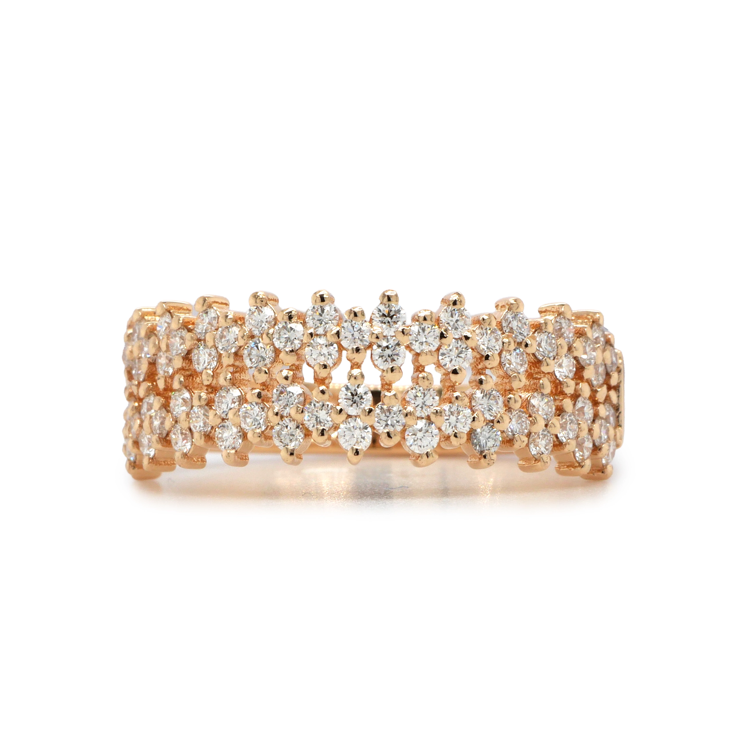 Anello Fascia Diamanti Oro Rosa In Oro 18 Carati Con Pavé Traforato 1 - Orogem Jewelers Rose Gold Diamond Band Ring In 18K With 0.58 Ct Natural Diamonds, Wide Band Silhouette, And Open Center Pavé Detail.