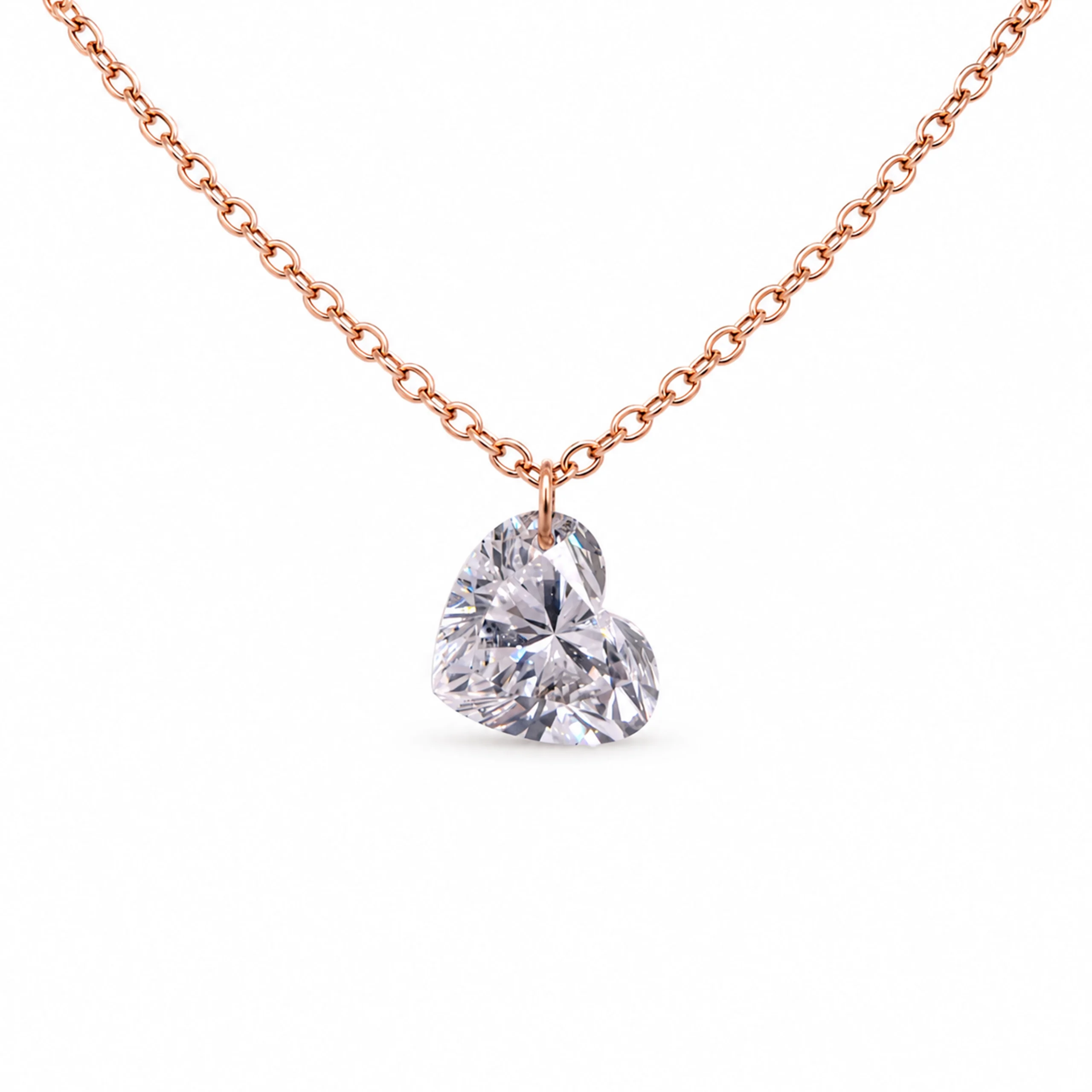 Collier Diamant Cœur En Or Rose 18 Carats Avec Diamant Lab Grown 1 - Orogem Jewelers Collier Diamant Cœur En Or Rose 18 Carats Avec Un Diamant Cœur Lab Grown De 0,30 Ct F Vs, Vue De Face Sur Fine Chaîne.
